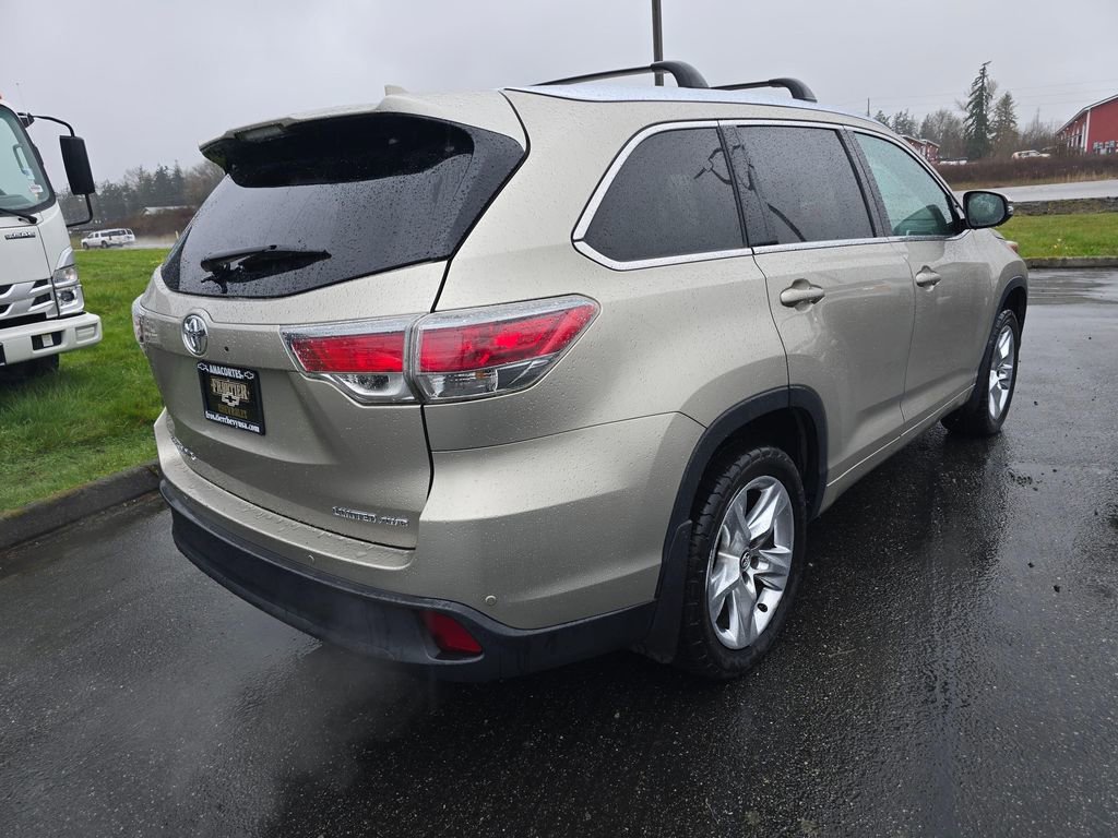 Used 2016 Toyota Highlander Limited AWD/4WD image 3