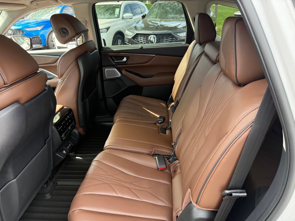 Certified 2026 Acura MDX SH-AWD w/ Advance Package image 15