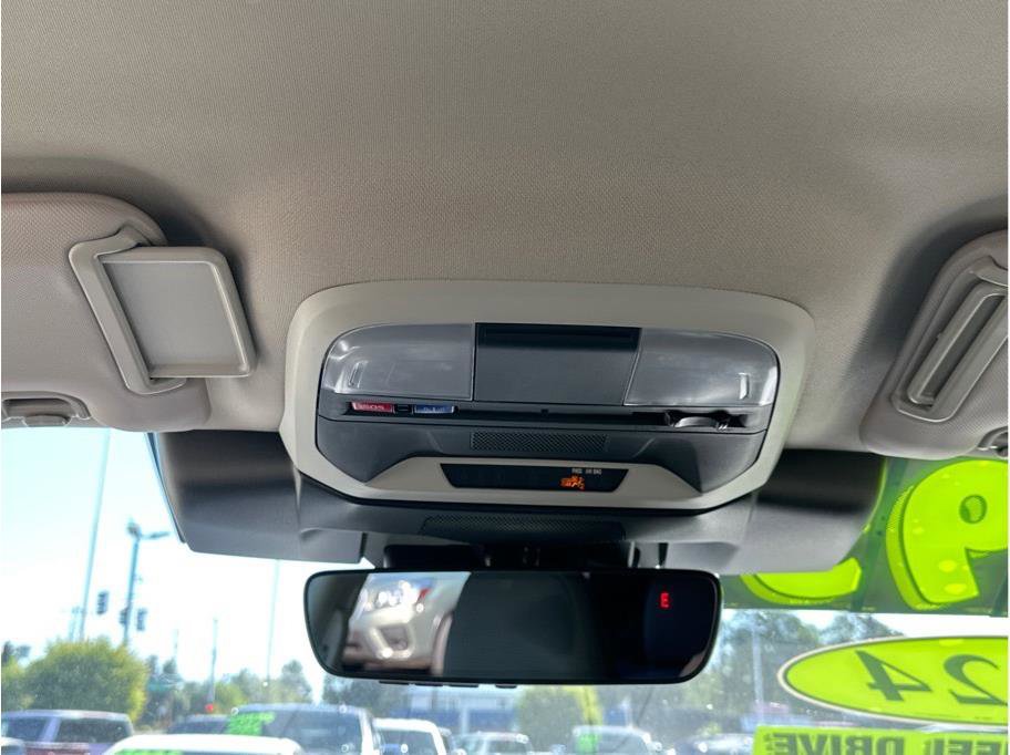 Used 2024 Subaru Crosstrek 2.0i Premium image 19