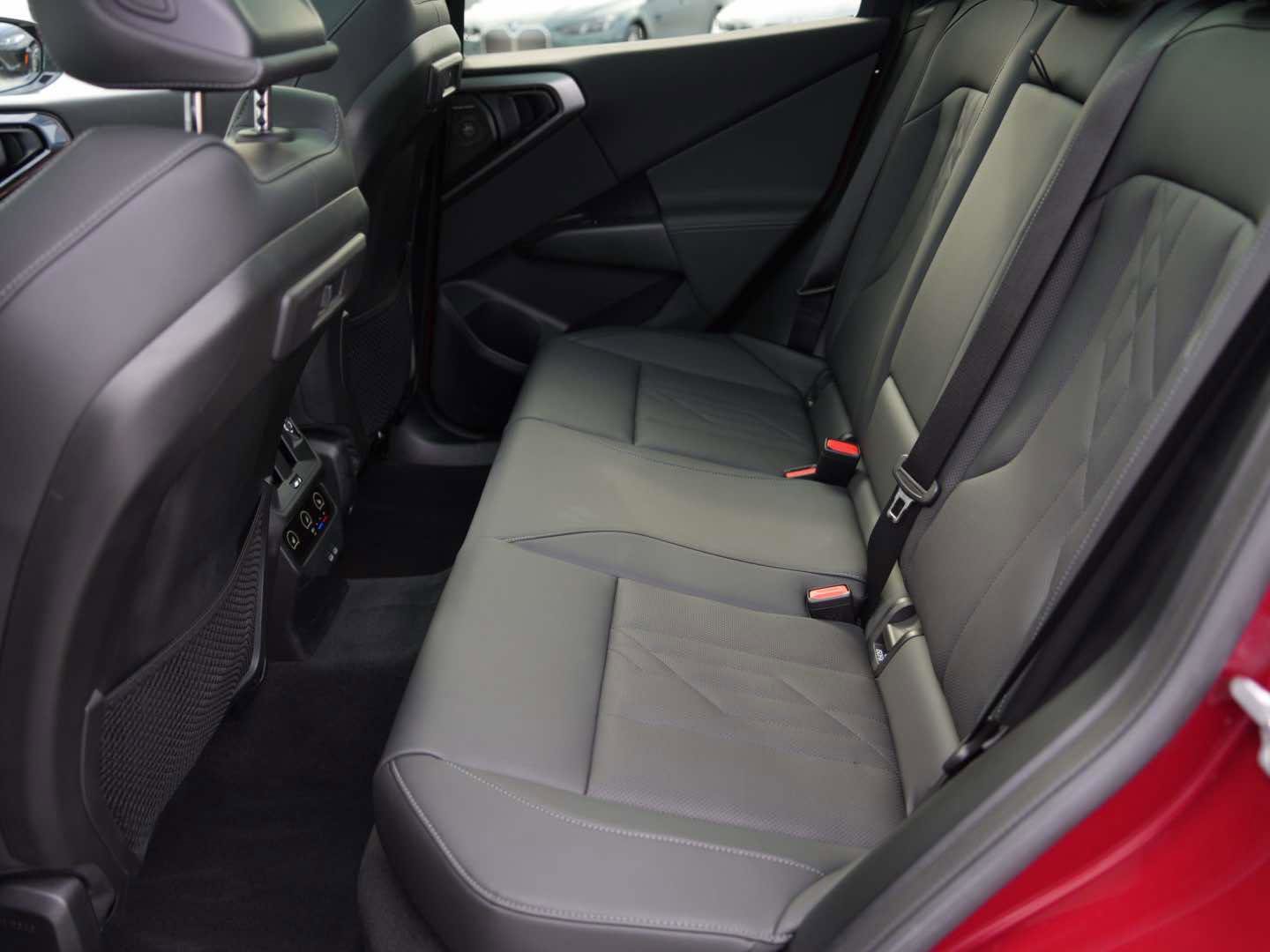 Used 2025 BMW X3 M50 AWD/4WD image 11