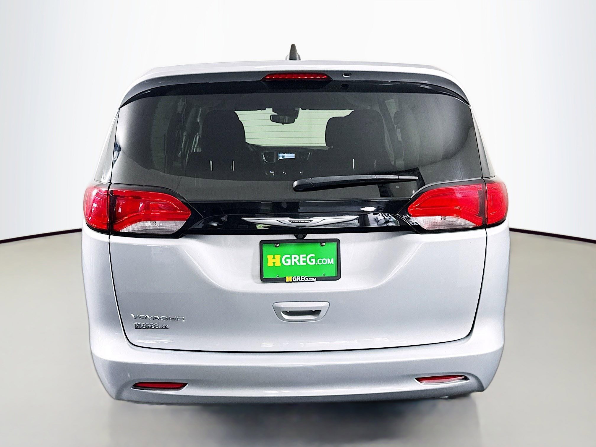 Used 2023 Chrysler Voyager LX FWD image 8