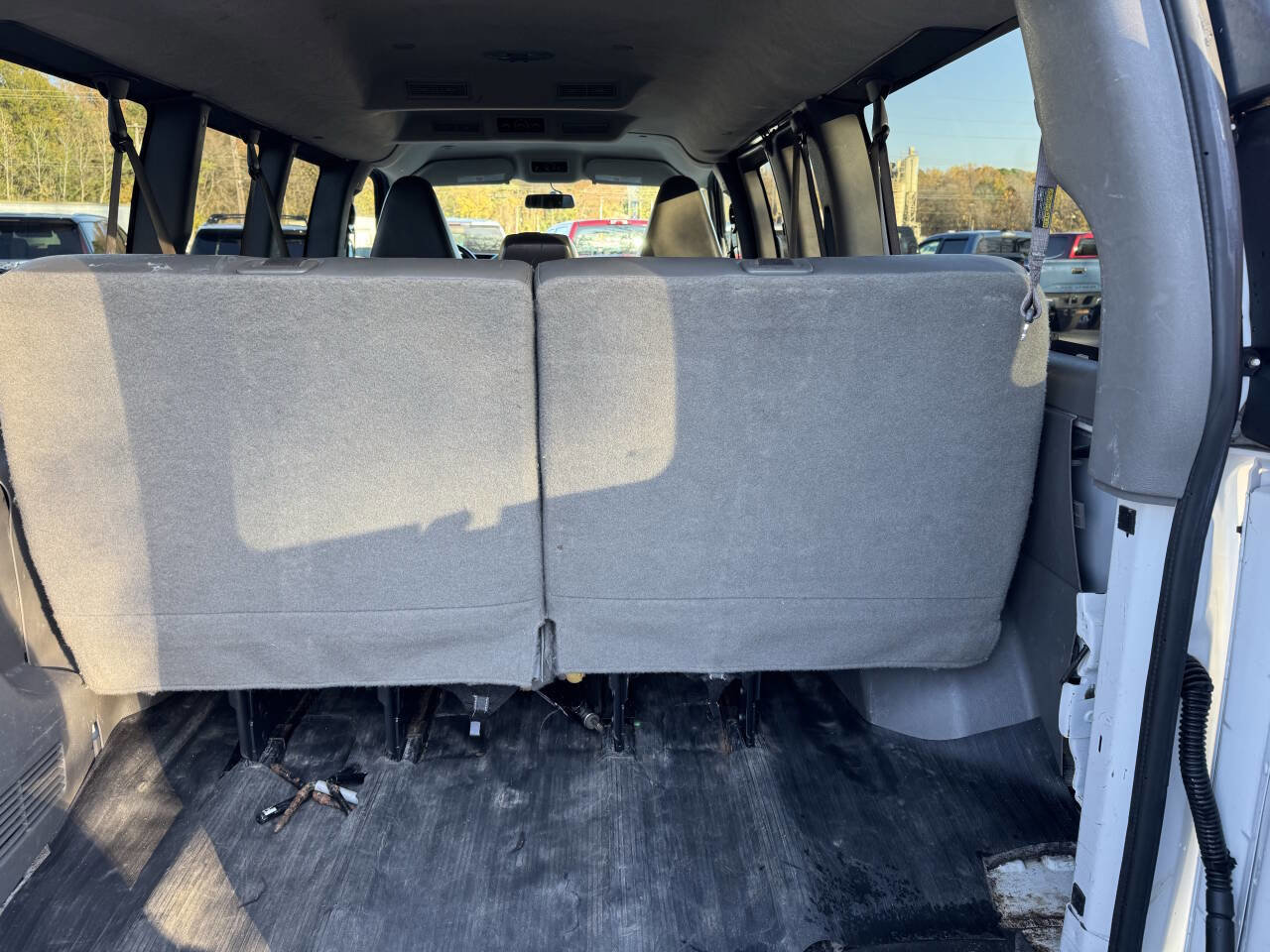 Used 2020 Chevrolet Express 2500 LS w/ Driver Convenience Package RWD image 4