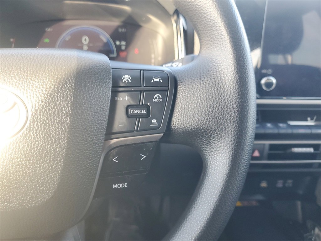 Used 2025 Toyota Camry LE image 21