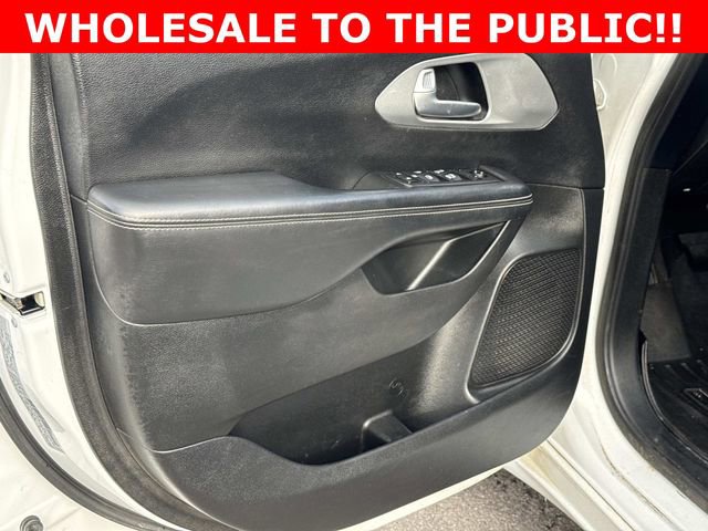 Used 2018 Chrysler Pacifica Touring Plus w/ S Appearance Package image 10