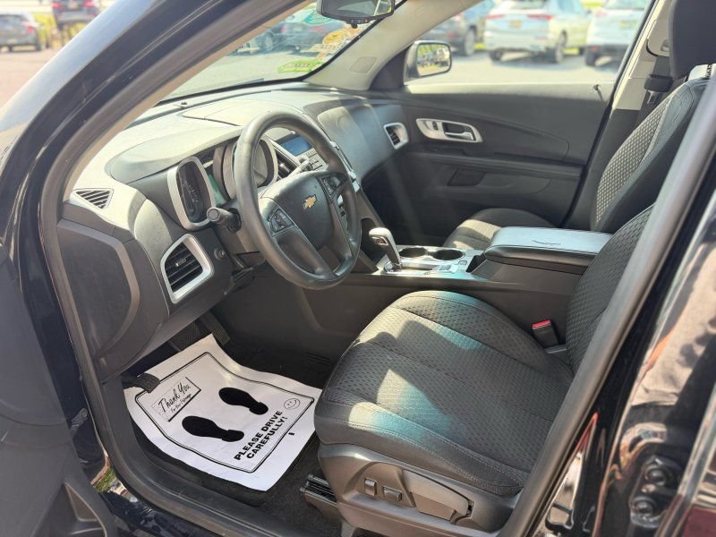 Used 2015 Chevrolet Equinox LS FWD image 9