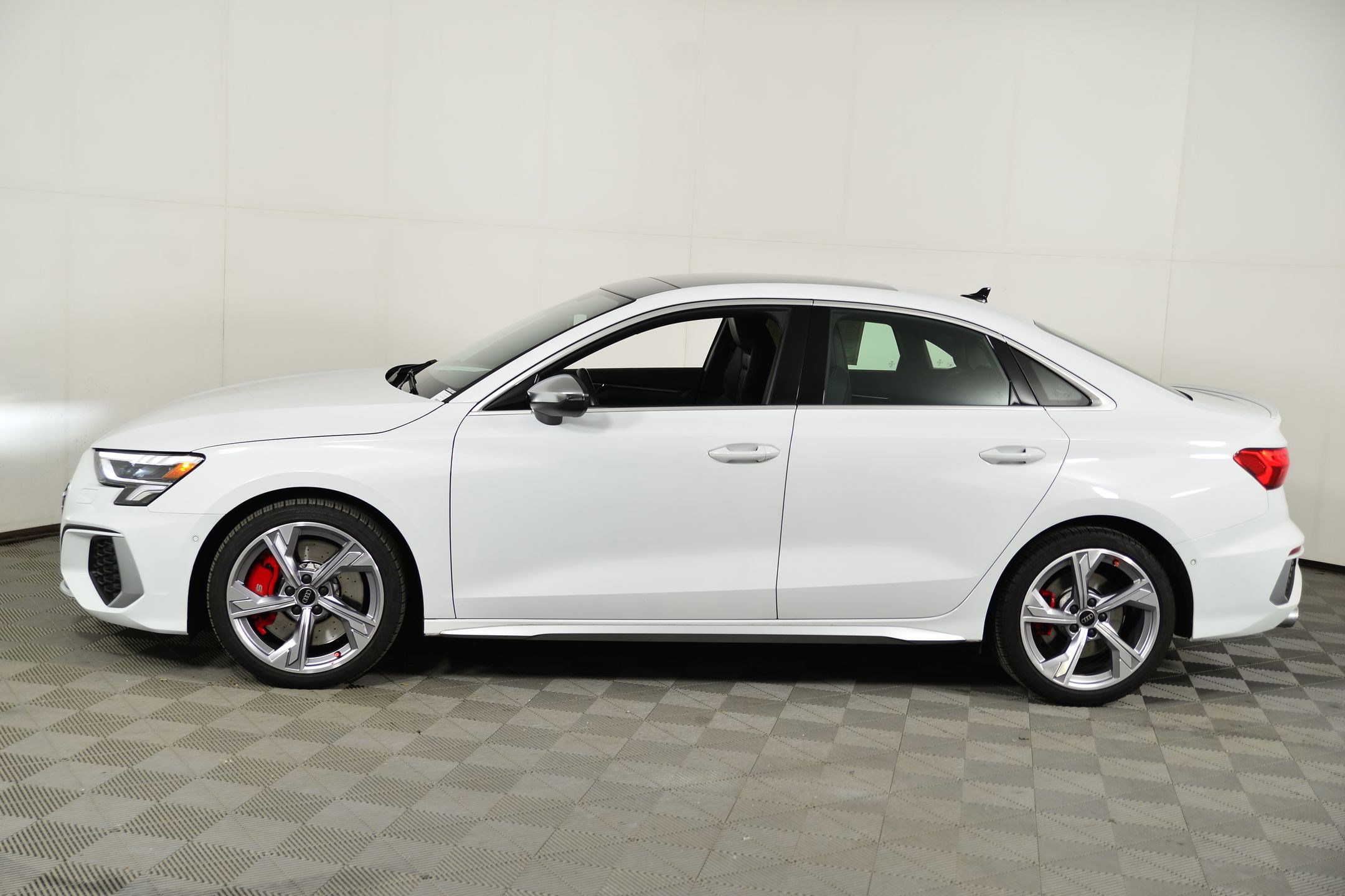 Used 2024 Audi S3 Premium Plus image 2