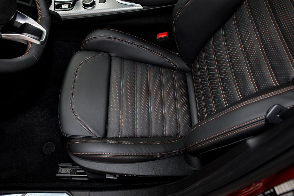 New 2025 Alfa Romeo Giulia AWD w/ Driving Assist Package image 16