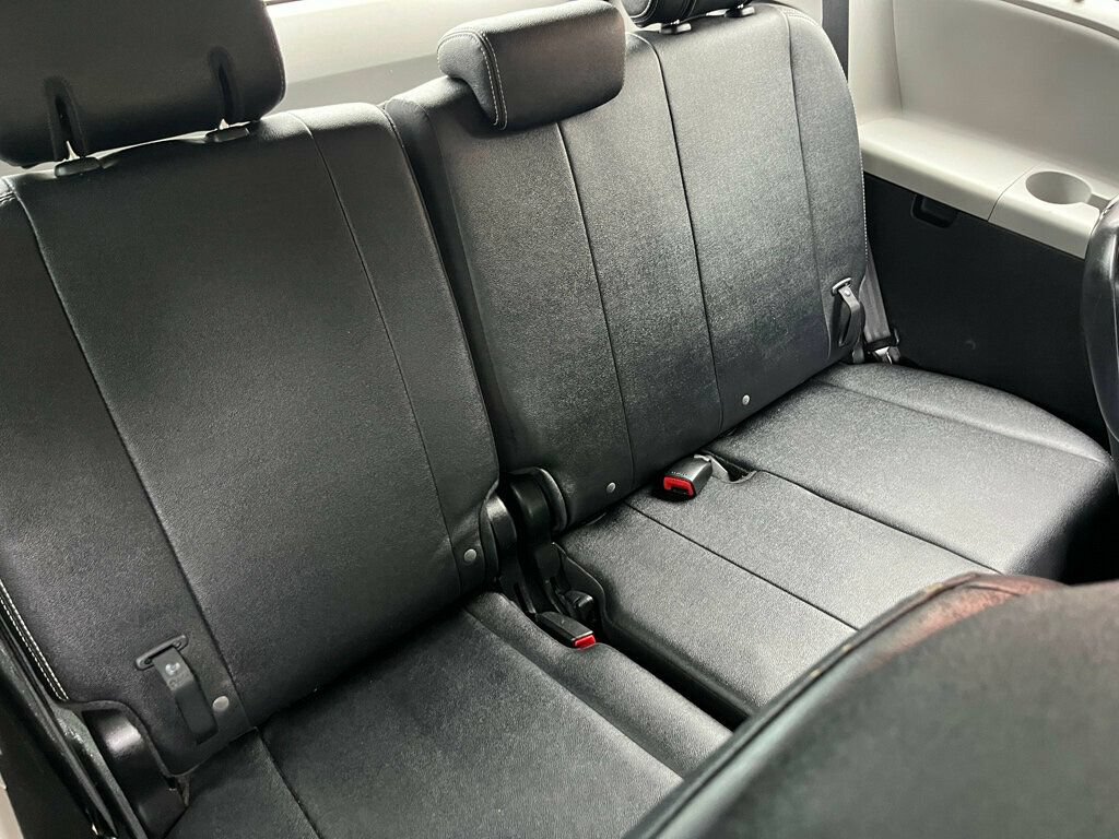 Used 2016 Toyota Sienna SE Premium FWD image 30