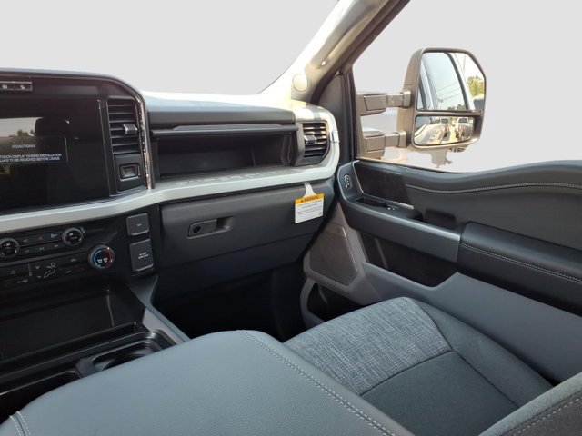 New 2026 Ford F250 XLT w/ XLT Premium Package AWD/4WD image 10