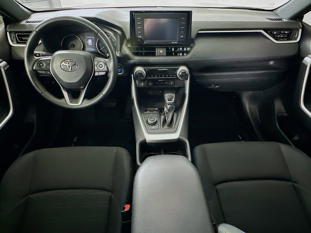 Used 2022 Toyota RAV4 SE w/ Convenience Package image 14