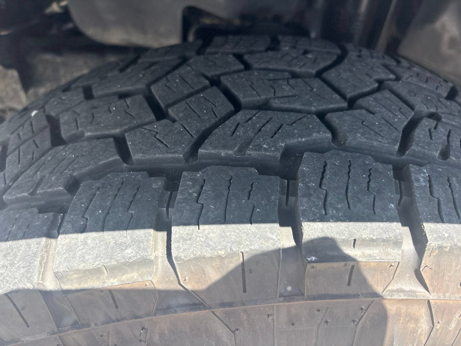 Used 2017 Jeep Wrangler Unlimited Sahara AWD/4WD image 13