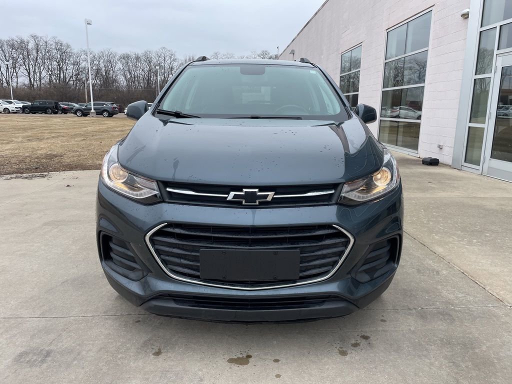 Used 2022 Chevrolet Trax LT w/ Premium Seat Package image 3