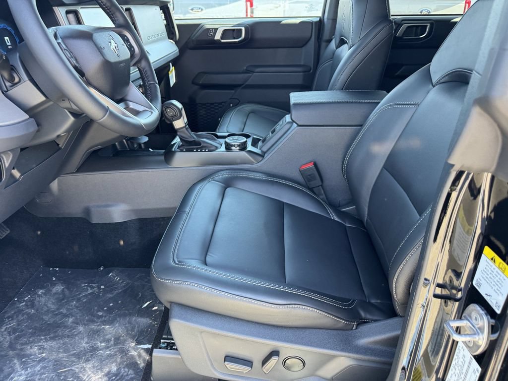 New 2026 Ford Bronco Outer Banks AWD/4WD image 16