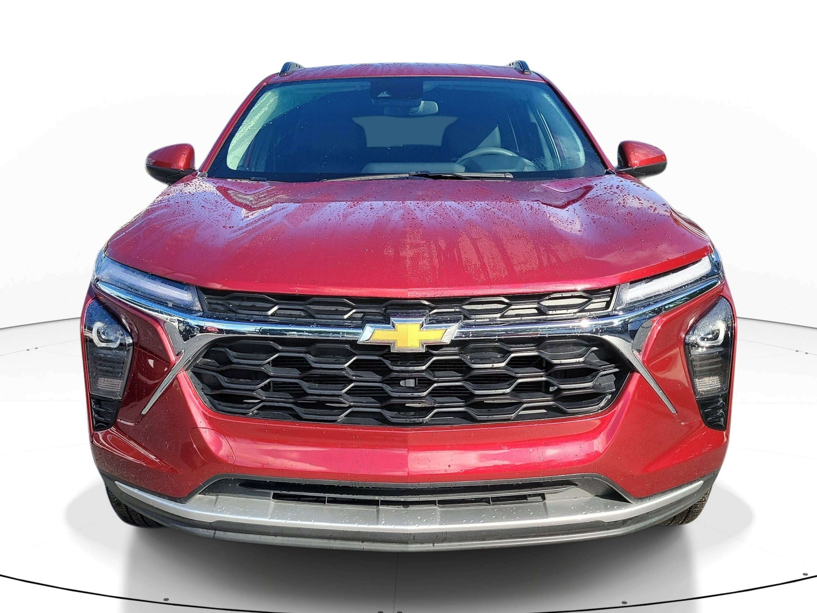 Used 2025 Chevrolet Trax LT FWD image 2
