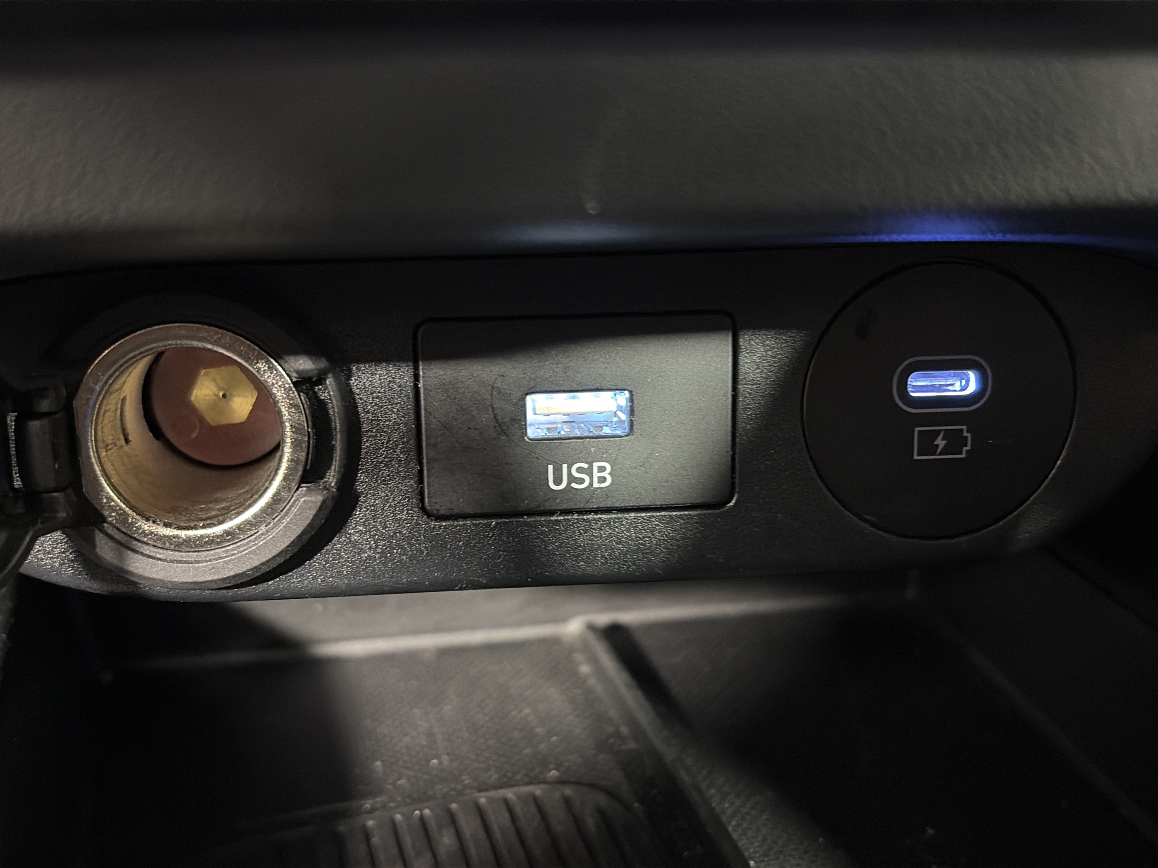 Used 2025 Hyundai Elantra SEL FWD image 26