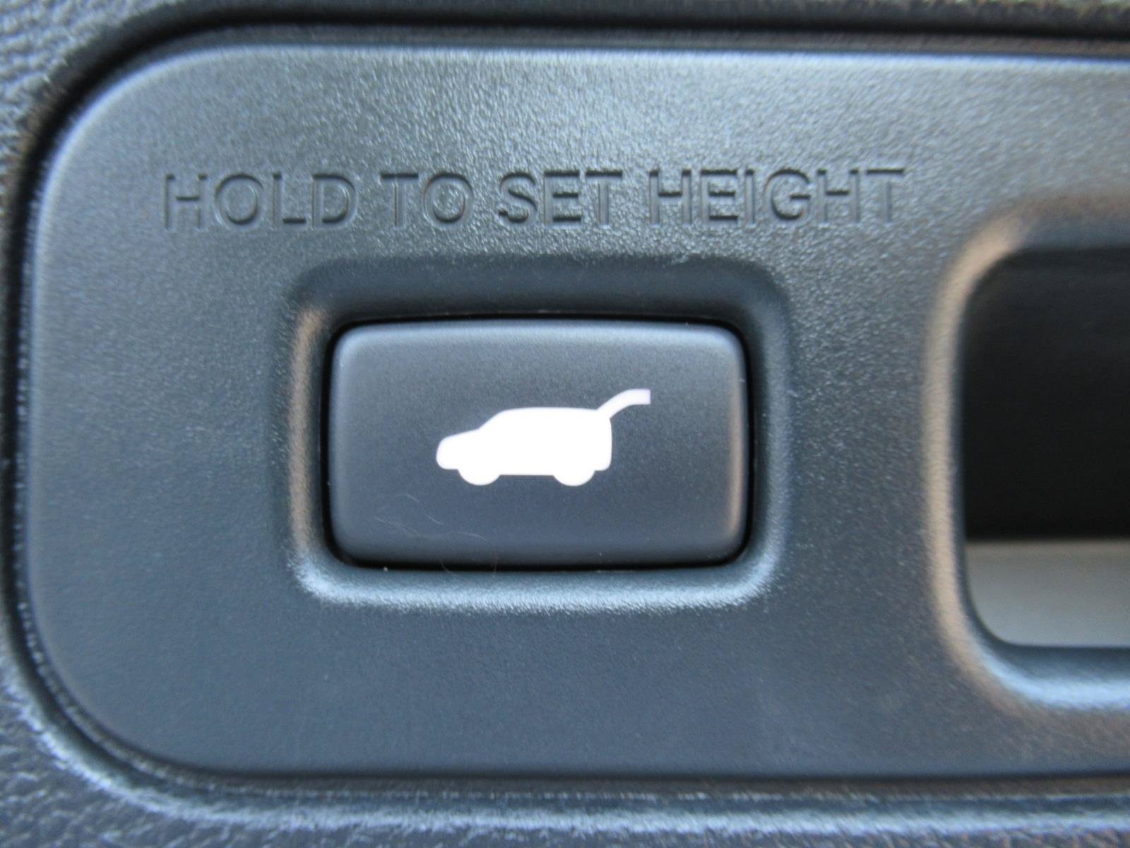 Used 2024 Acura MDX w/ Technology Package FWD image 40