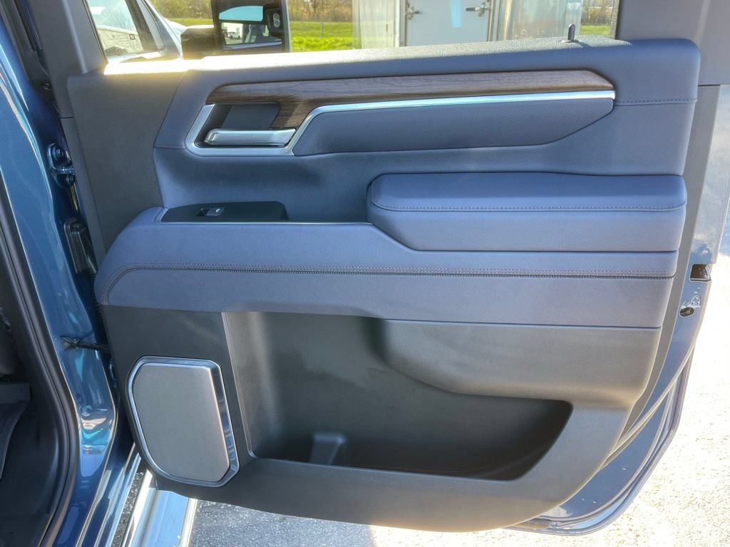 New 2026 Chevrolet Silverado 3500 High Country w/ High Country Premium Package AWD/4WD image 28