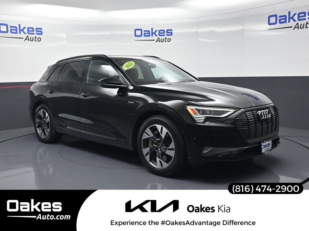 Used 2022 Audi e-tron Premium w/ Convenience Plus Package AWD/4WD image 1