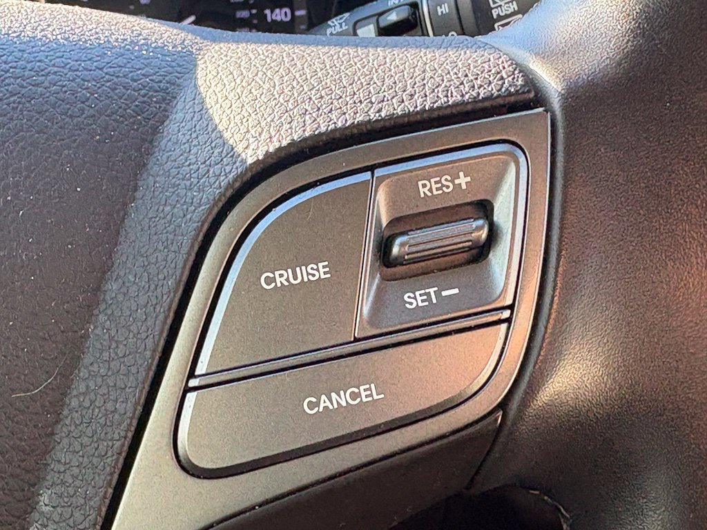 Used 2018 Hyundai Santa Fe Sport w/ 2.4L Tech Package 04 FWD image 17
