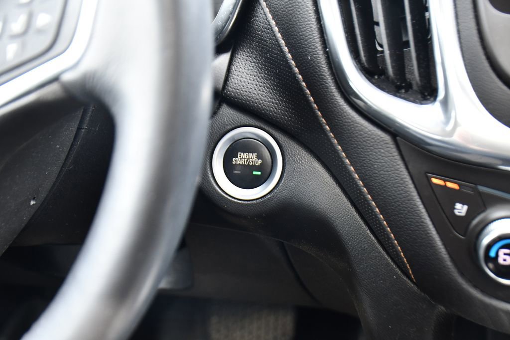 Used 2018 Chevrolet Equinox Premier AWD/4WD image 29