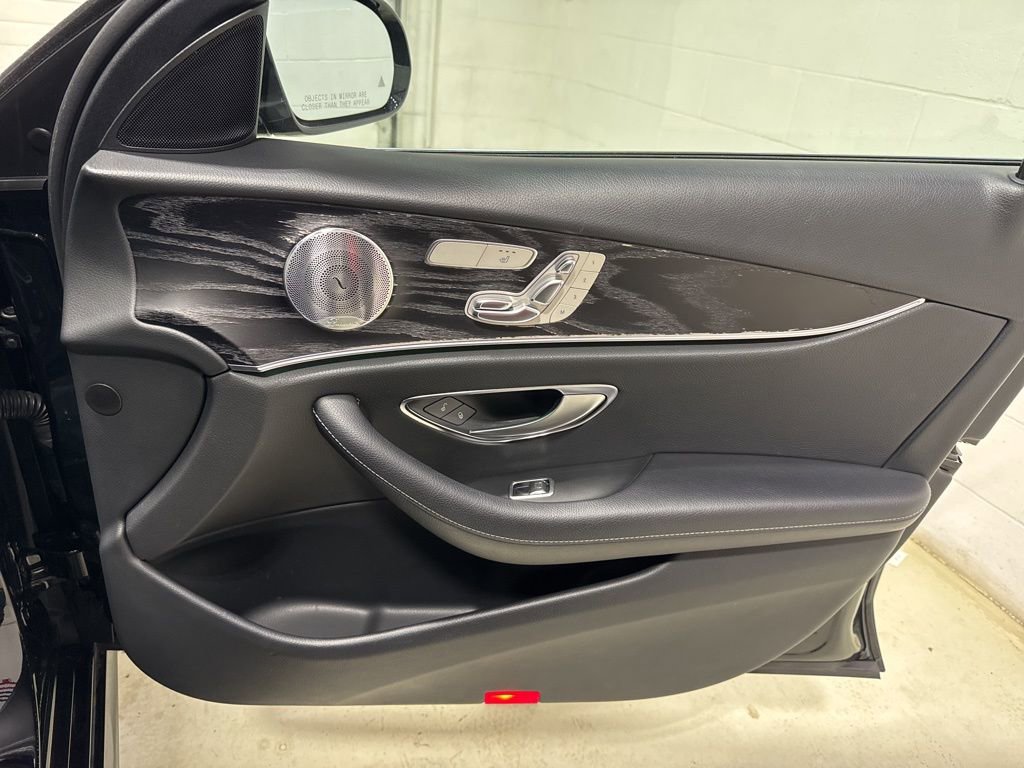 Used 2017 Mercedes-Benz E 400 4MATIC Wagon w/ Premium 1 Package image 38