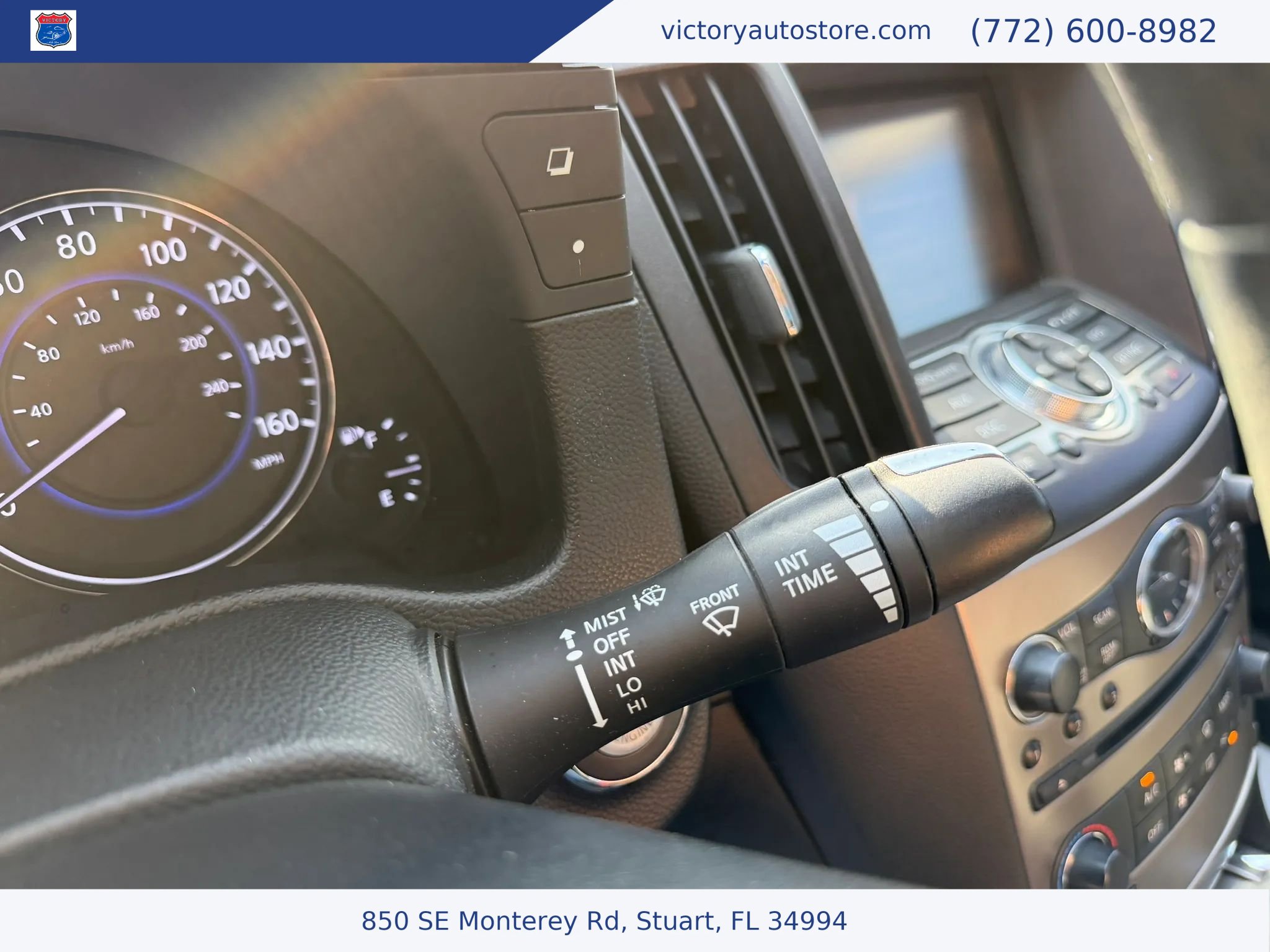 Used 2015 INFINITI Q40 w/ Moonroof Package RWD image 26