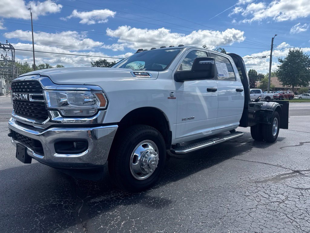 Used 2024 RAM 3500 Big Horn AWD/4WD image 3