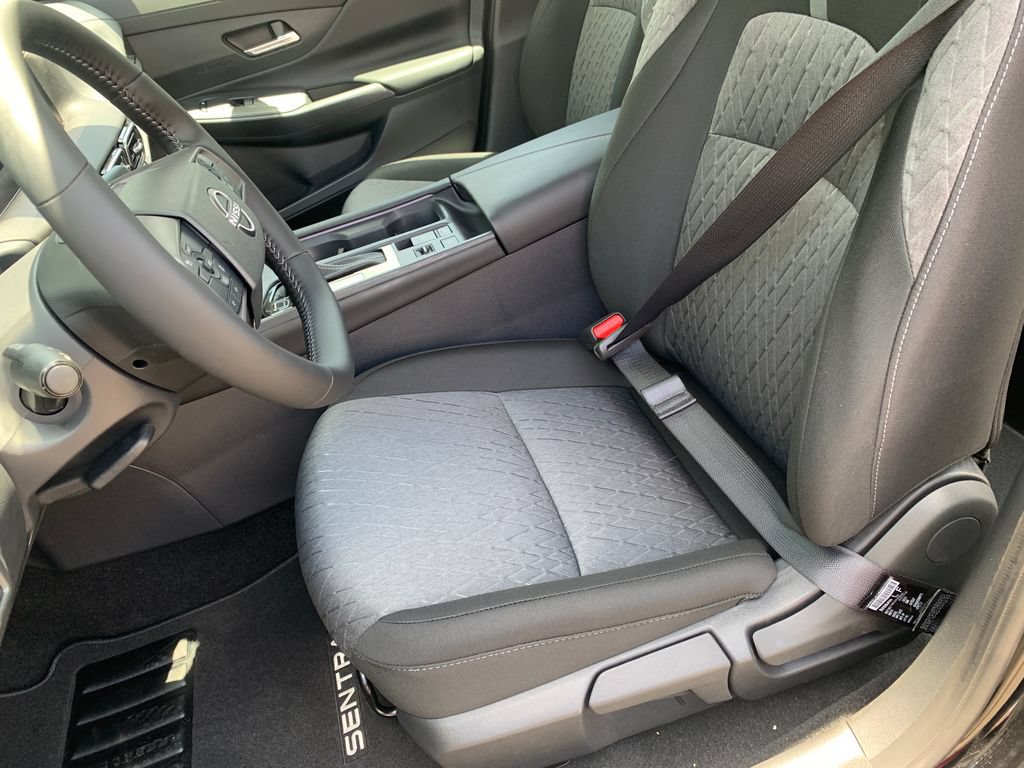 New 2026 Nissan Sentra SV w/ SV Convenience Package FWD image 19