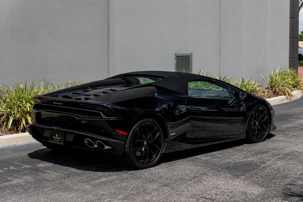 Used 2016 Lamborghini Huracan LP 610-4 AWD/4WD image 5
