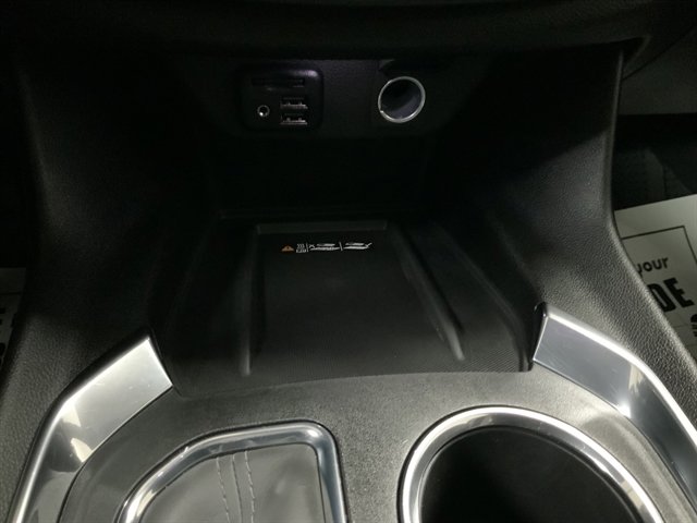 Used 2023 Chevrolet Traverse High Country image 54