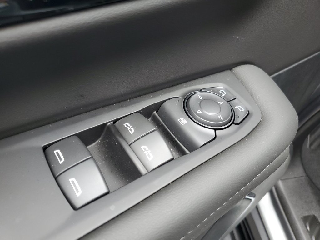 Used 2026 Chevrolet Tahoe LS RWD image 23