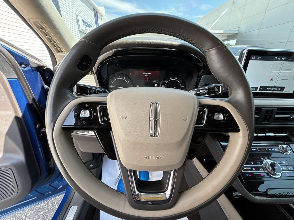Used 2021 Lincoln Corsair AWD image 11