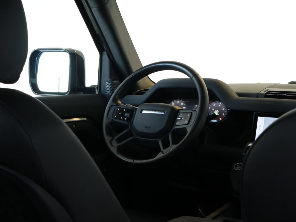Used 2023 Land Rover Defender 110 X-Dynamic SE AWD/4WD image 39