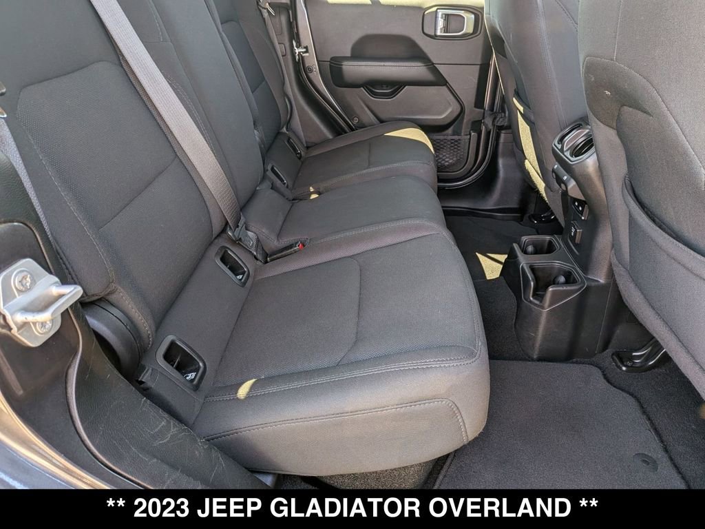 Used 2023 Jeep Gladiator Overland AWD/4WD image 25