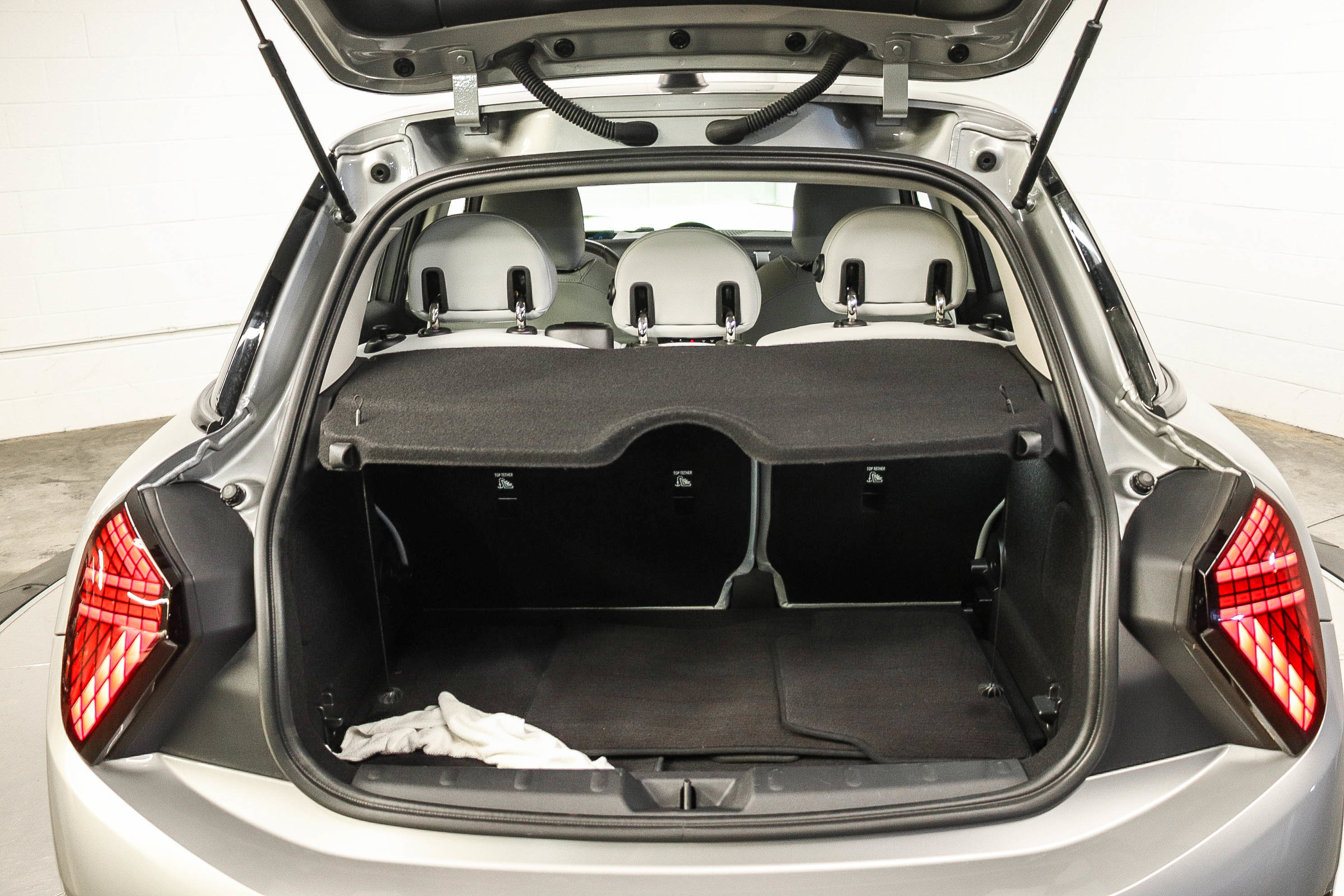 Used 2025 MINI Cooper S FWD image 26