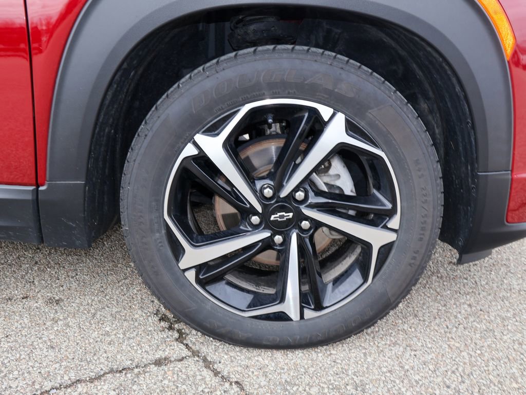 Used 2021 Chevrolet TrailBlazer RS w/ Technology Package FWD image 27