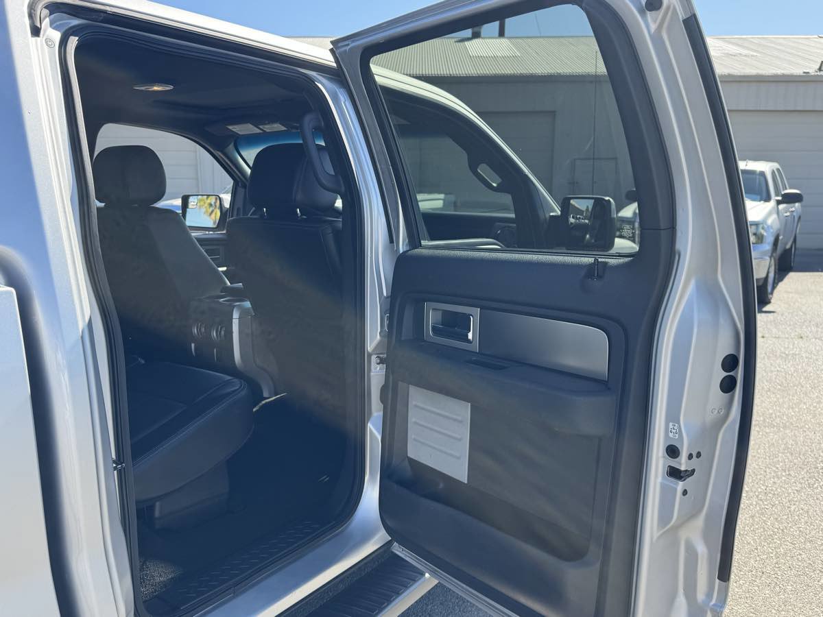 Used 2014 Ford F150 FX4 w/ Equipment Group 402A Luxury AWD/4WD image 17