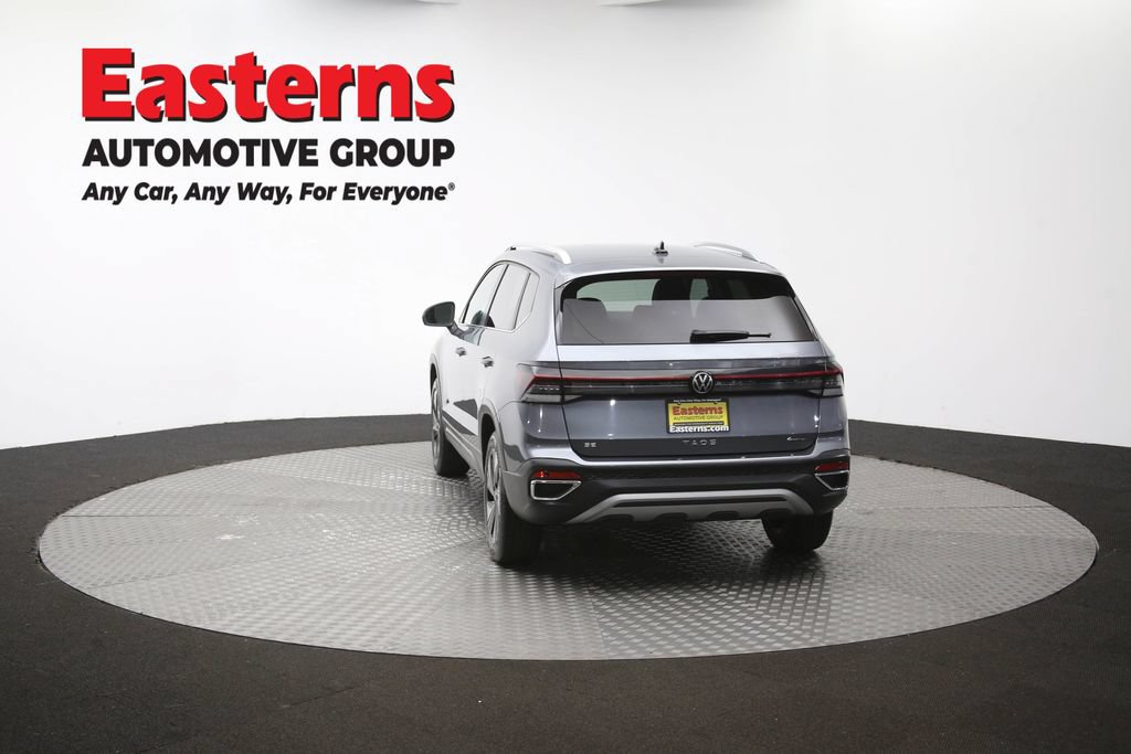 Used 2025 Volkswagen Taos SE AWD/4WD image 65