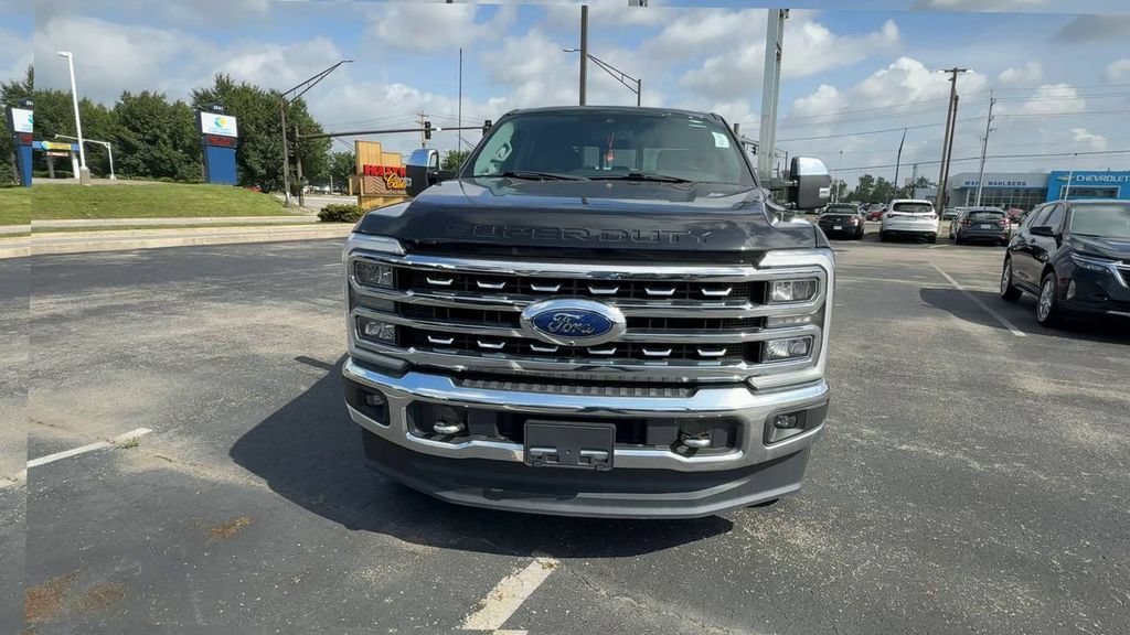 Used 2023 Ford F350 Lariat w/ Chrome Package AWD/4WD image 3
