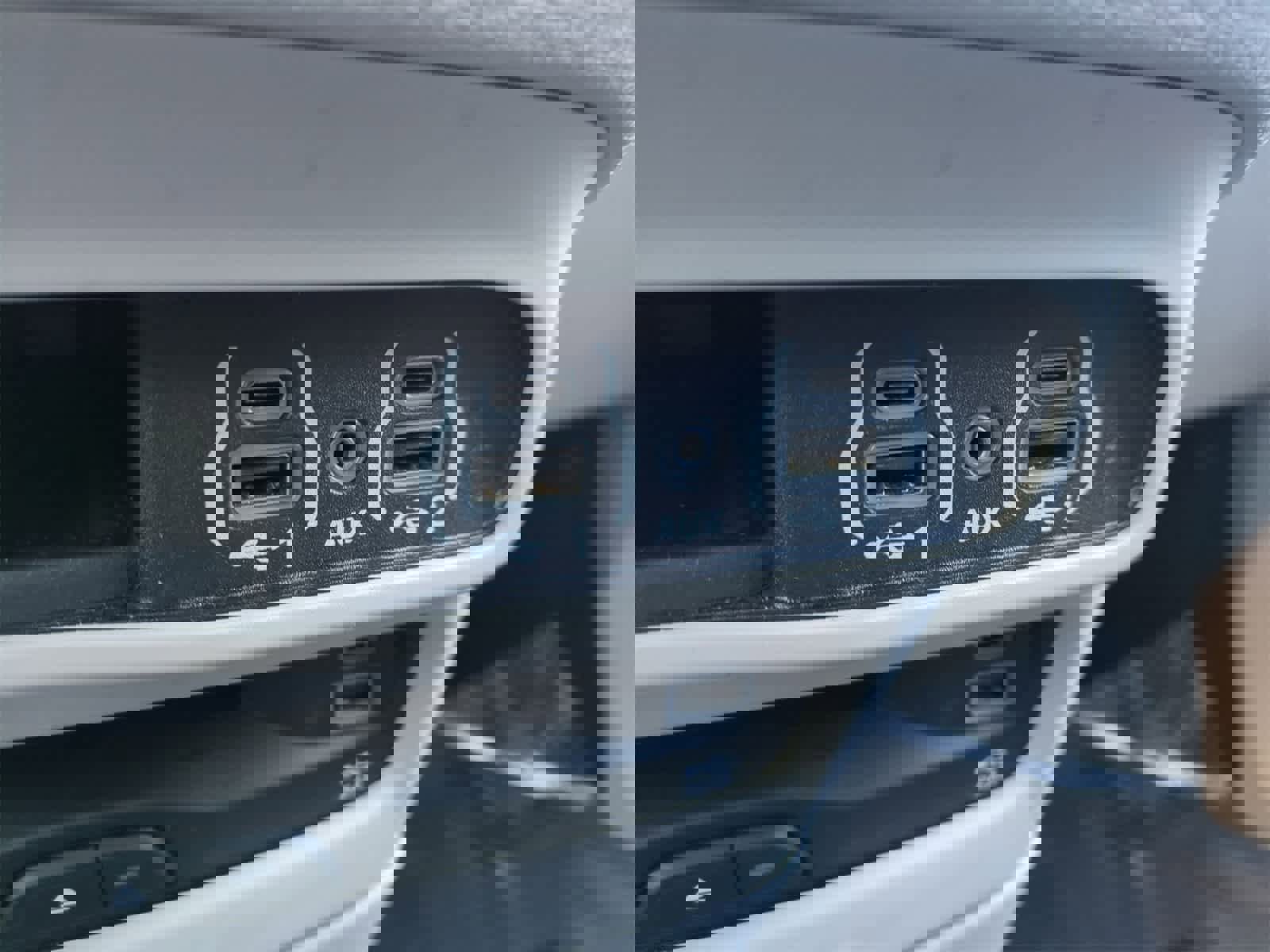 Certified 2022 Chrysler Pacifica Touring-L w/ Uconnect Theater Family Group image 31