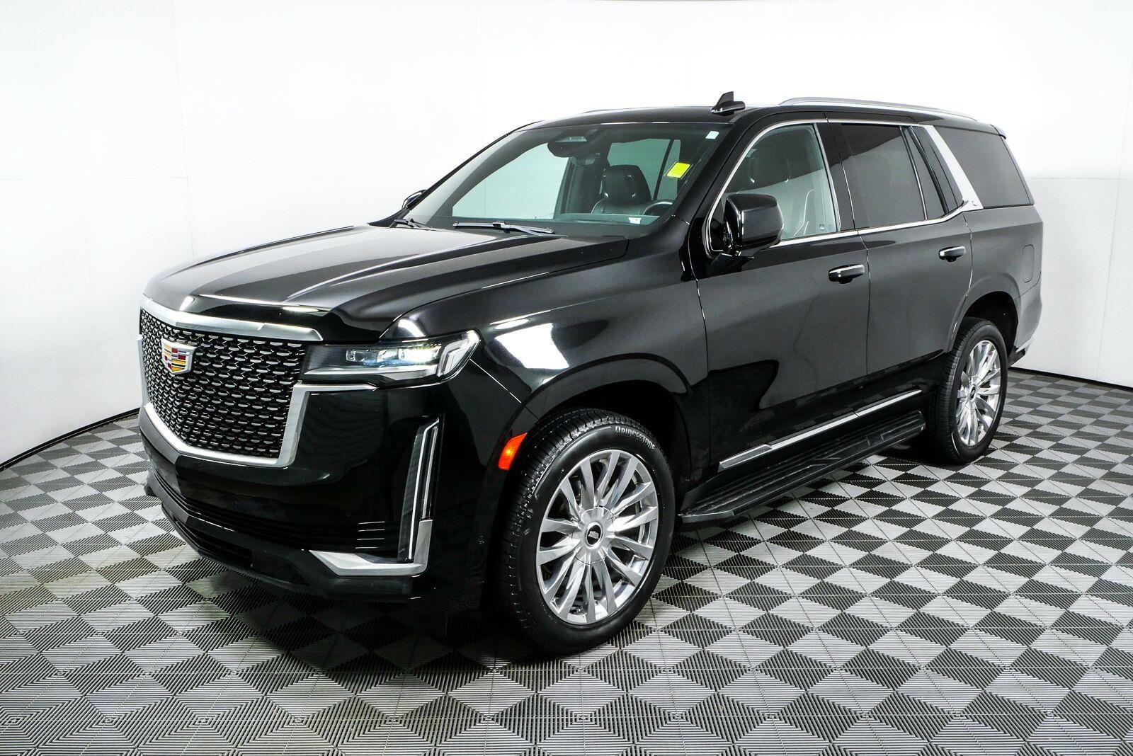 Used 2021 Cadillac Escalade Premium Luxury AWD/4WD image 27
