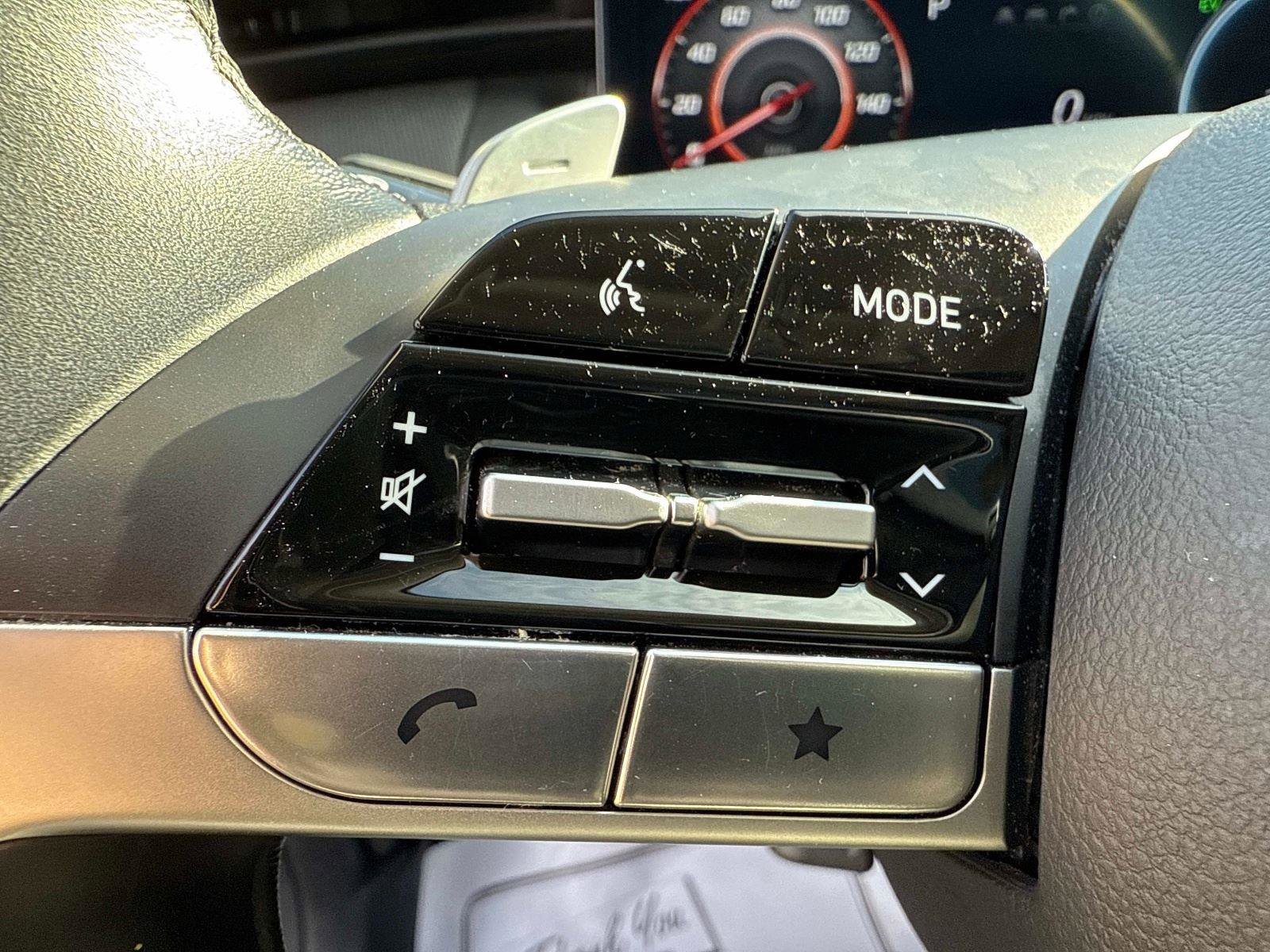 Used 2024 Hyundai Tucson Limited image 28