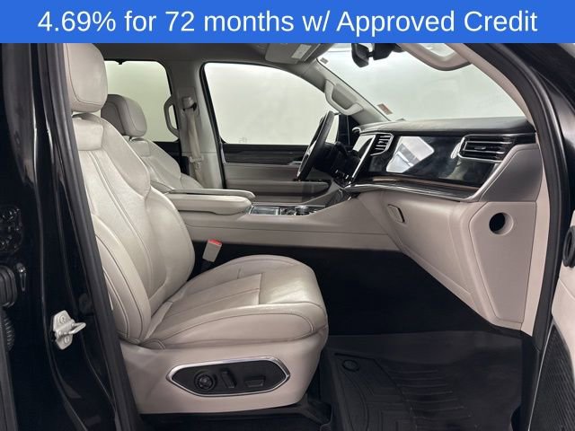 Used 2022 Jeep Wagoneer Series III w/ Convenience Group I image 14