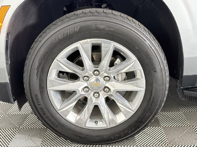 Used 2025 Chevrolet Tahoe Premier AWD/4WD image 34