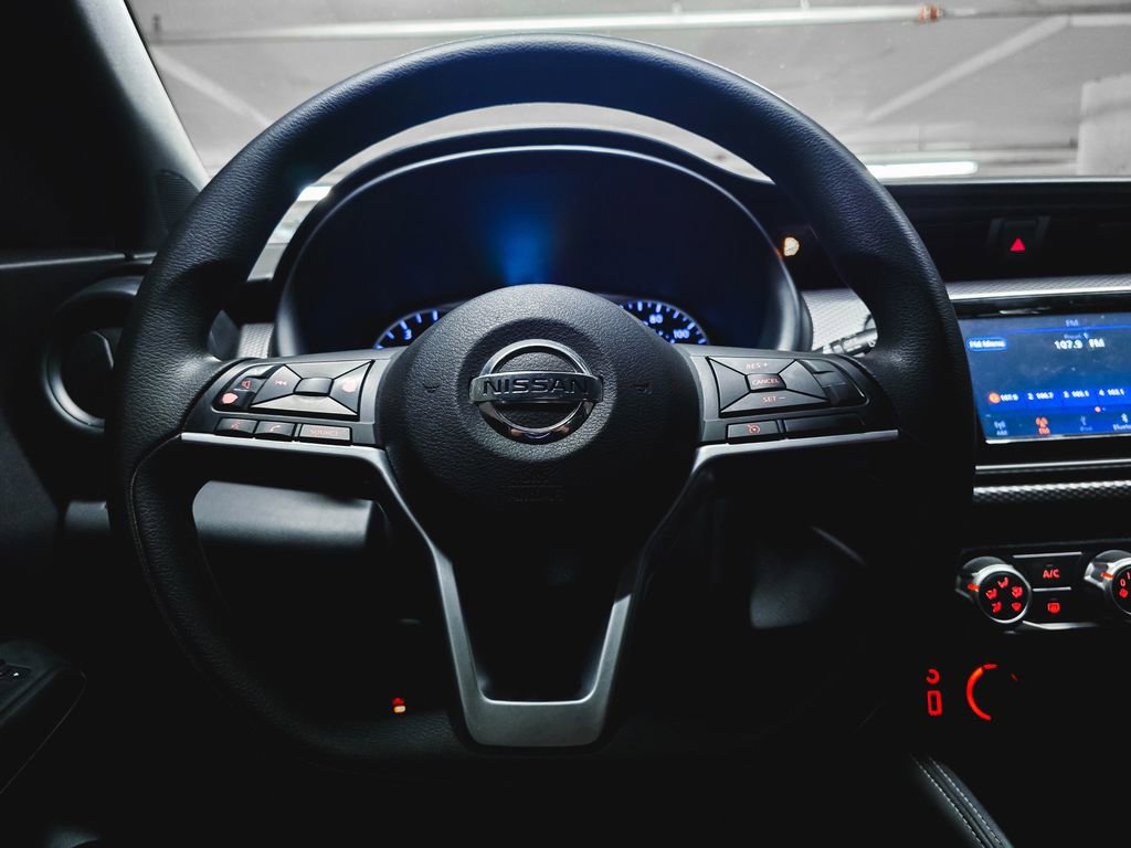 Used 2018 Nissan Kicks S FWD image 22