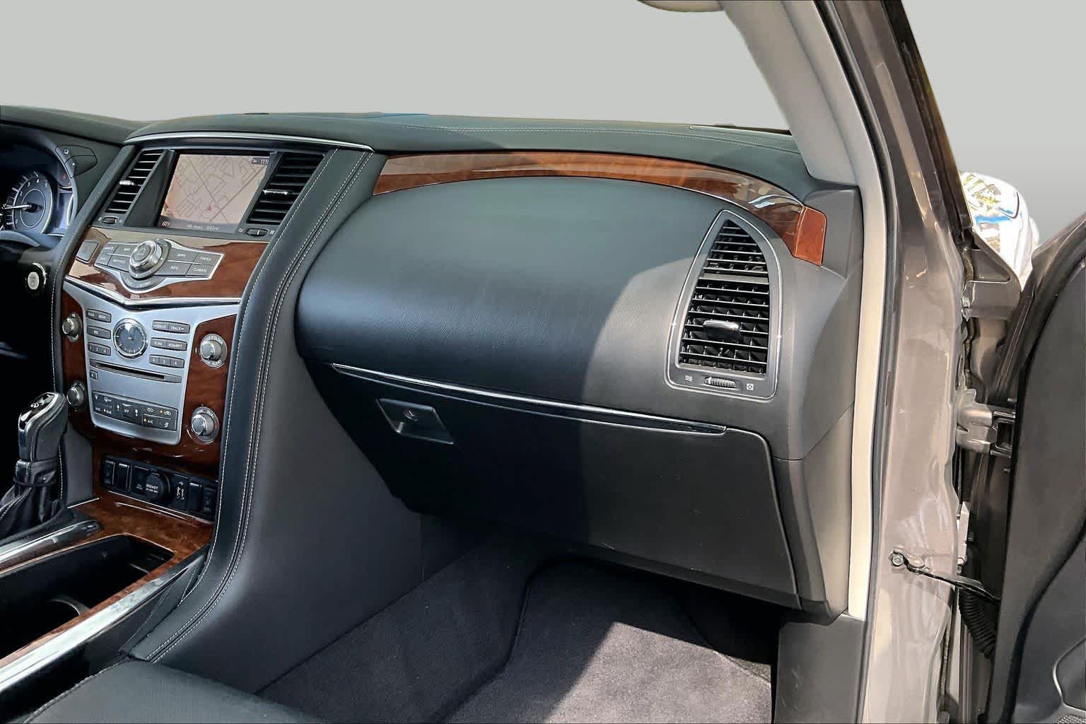 Used 2019 INFINITI QX80 Luxe AWD/4WD image 17