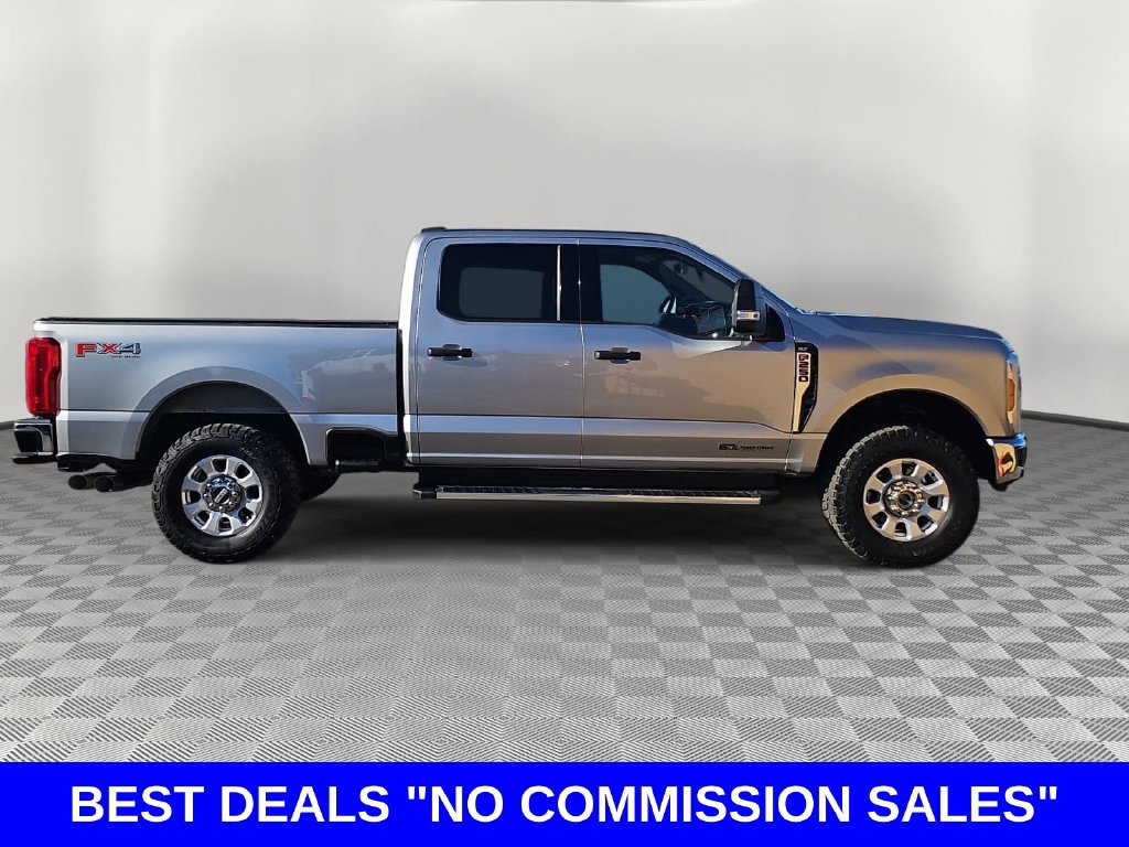 Used 2023 Ford F250 XLT w/ FX4 Off-Road Package AWD/4WD image 2