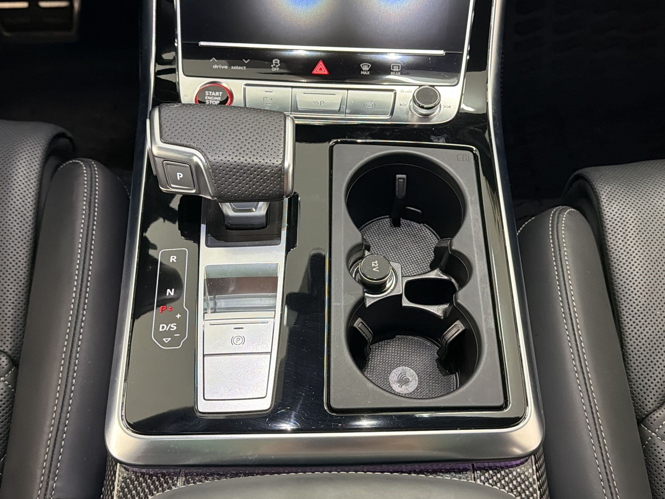 Used 2024 Audi SQ7 Prestige AWD/4WD image 17