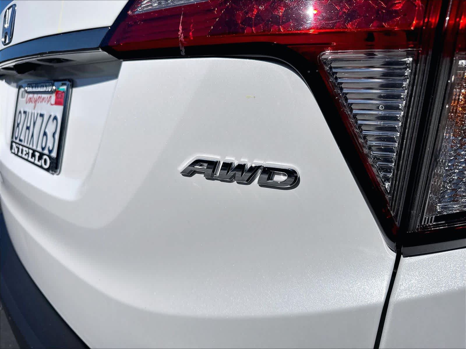 Used 2022 Honda HR-V EX-L image 11