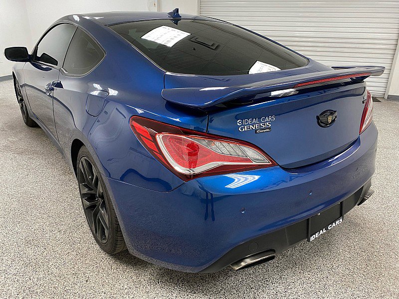 Used 2016 Hyundai Genesis Coupe 3.8 image 7